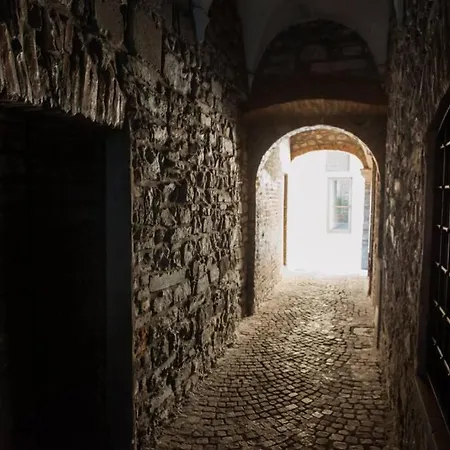 La Casa Di Pietra - The House Of Travelers Apartment Como